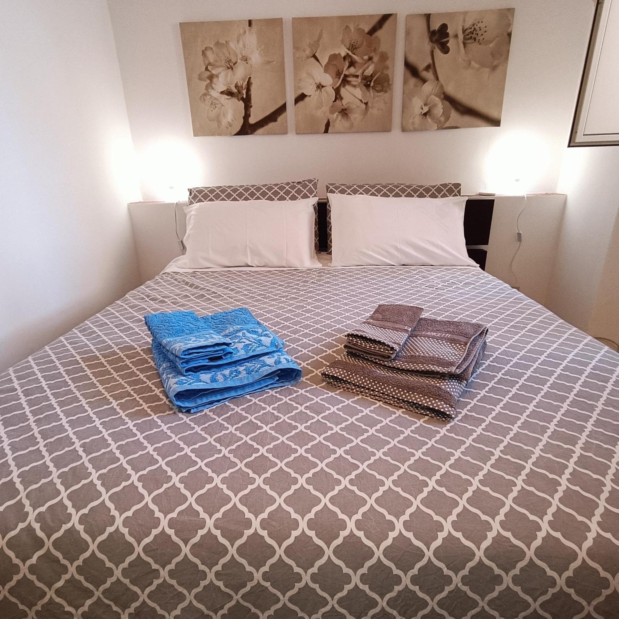 Apartament Centro Storico Casa Bellini ***** Palermo Zewnętrze zdjęcie